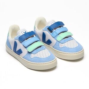 Veja Kids Sneakers in Blue and Green